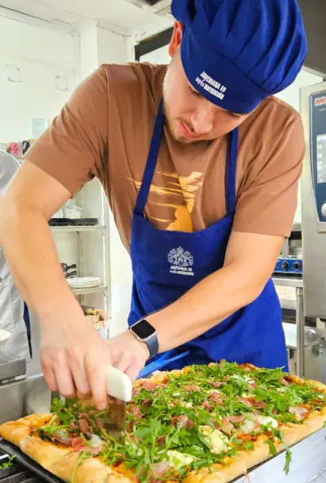 Grupo estudiantil Meraki cerró el semestre integrando a estudiantes de Mercadeo en una jornada de cocina colaborativa